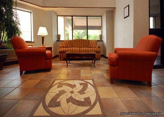 מערב ספרינגפילד Comfort Inn & Suites מראה פנימי תמונה